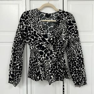 Women’s Animal Print Front-Tie Long-Sleeve Peplum Top